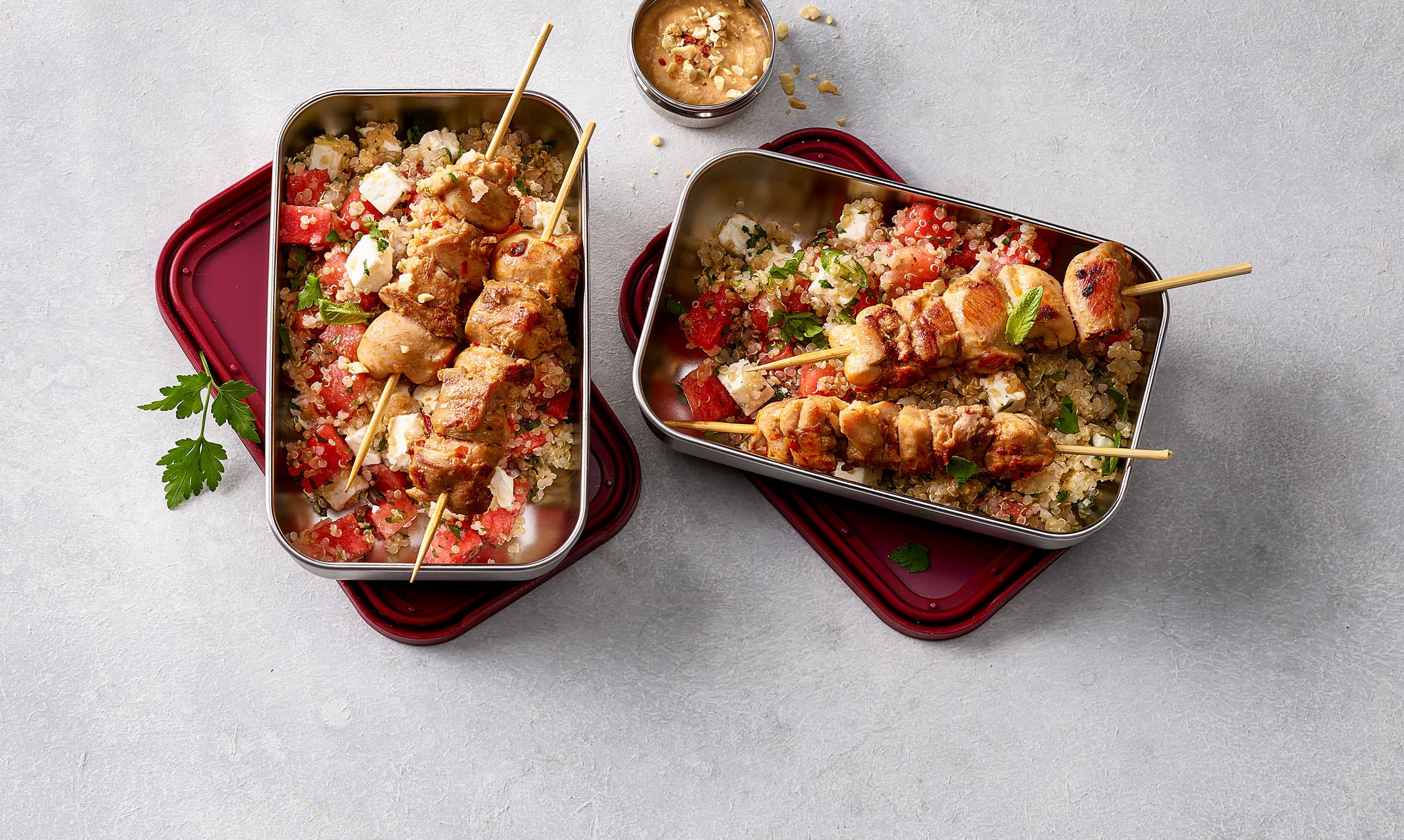 Satay Spiesse mit Wassermelonen Quinoa Salat